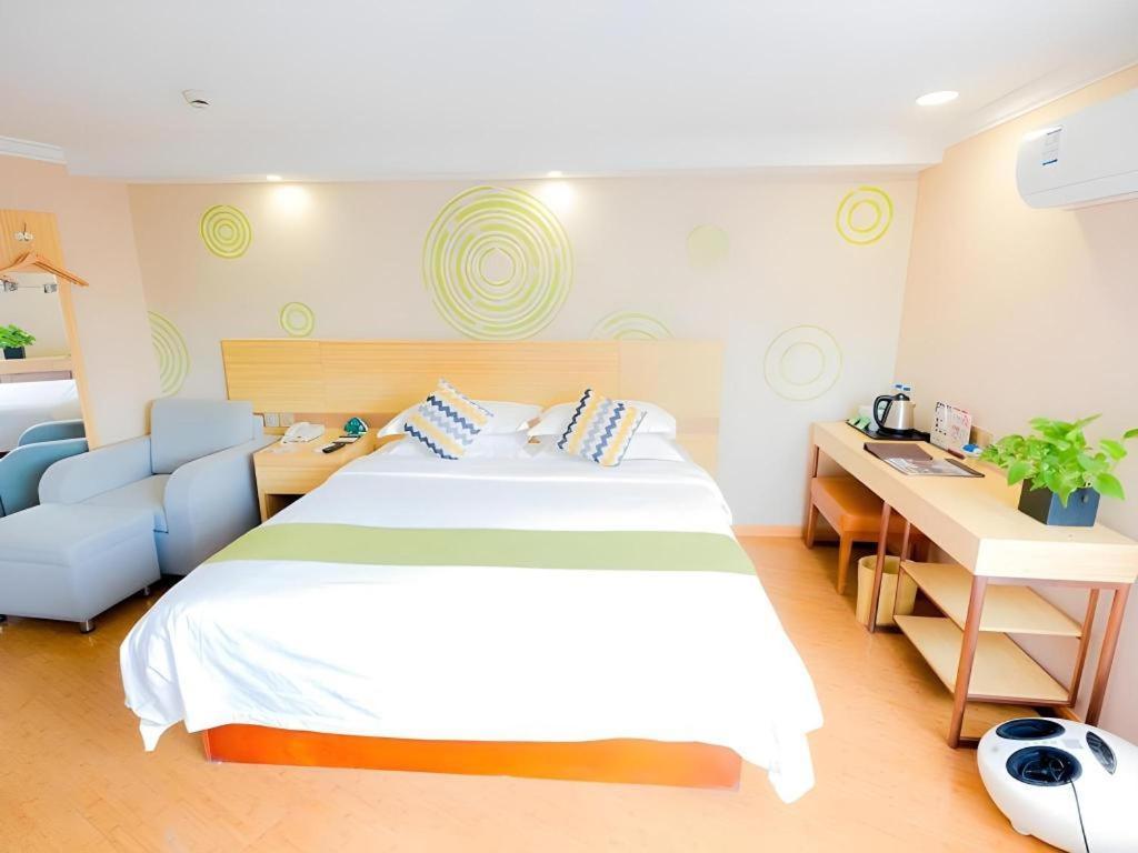 Greentree Inn Shanghai Guangxin Road Tongji Hospital Express Hotel Exterior photo
