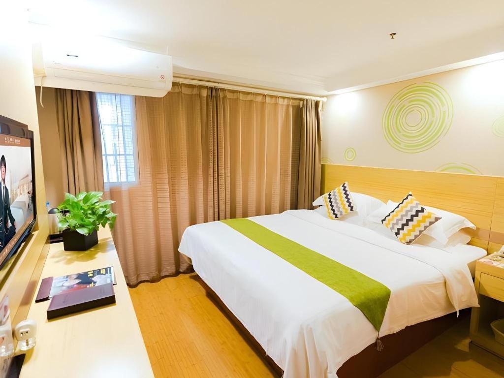 Greentree Inn Shanghai Guangxin Road Tongji Hospital Express Hotel Exterior photo
