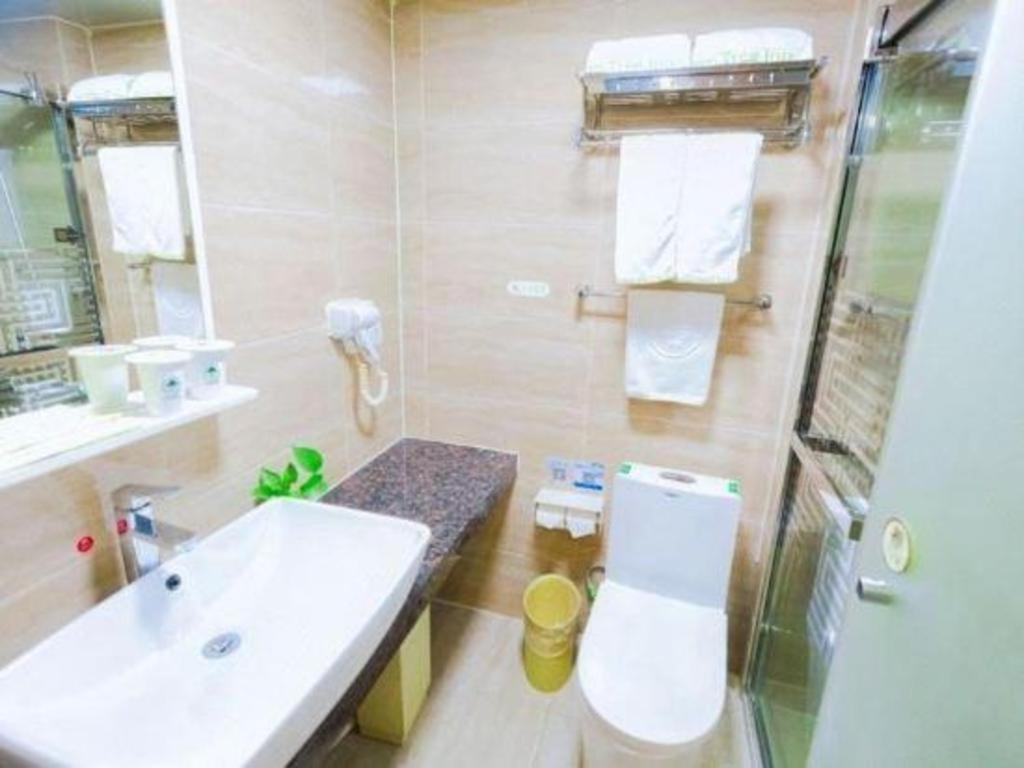 Greentree Inn Shanghai Guangxin Road Tongji Hospital Express Hotel Exterior photo