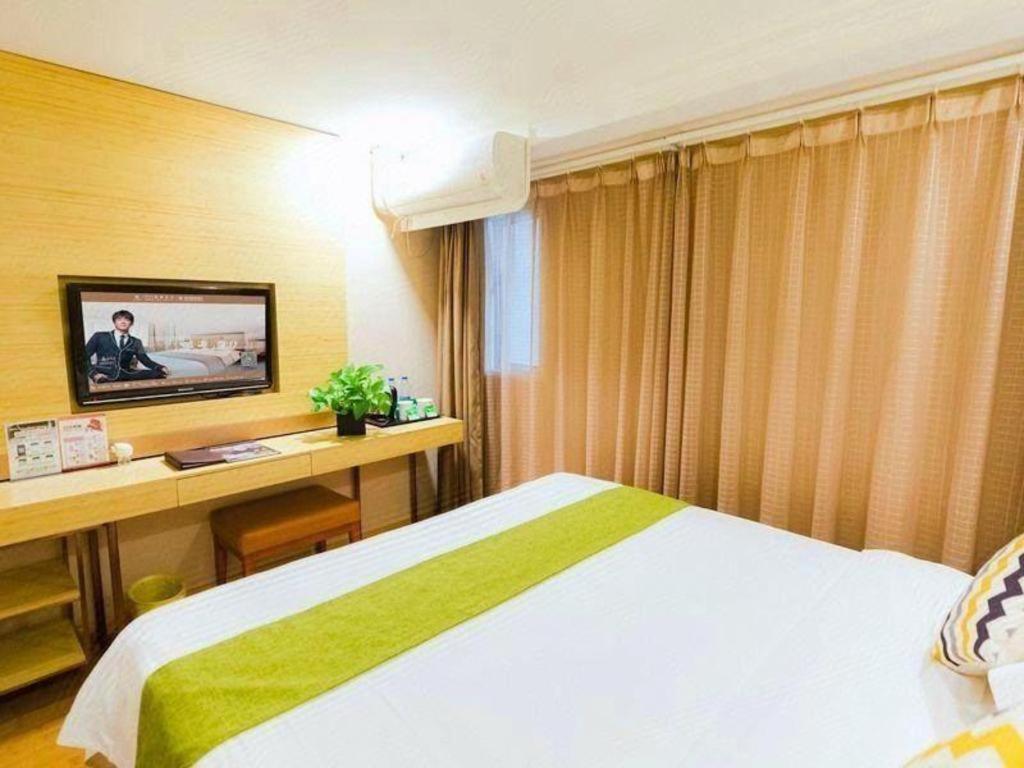 Greentree Inn Shanghai Guangxin Road Tongji Hospital Express Hotel Exterior photo